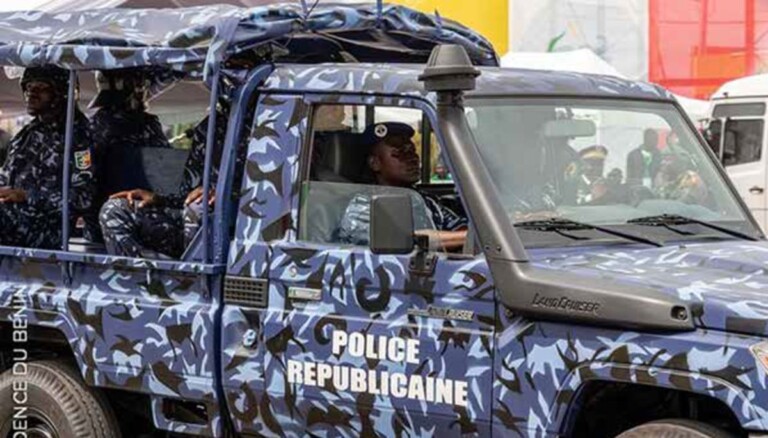 Bénin – Lutte contre la cybercriminalité: arrestation de 04 individus à  Dogbo