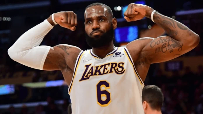 Lebron James avec le maillot des Lakers